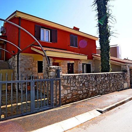 Trapan Apartment Pula Buitenkant foto