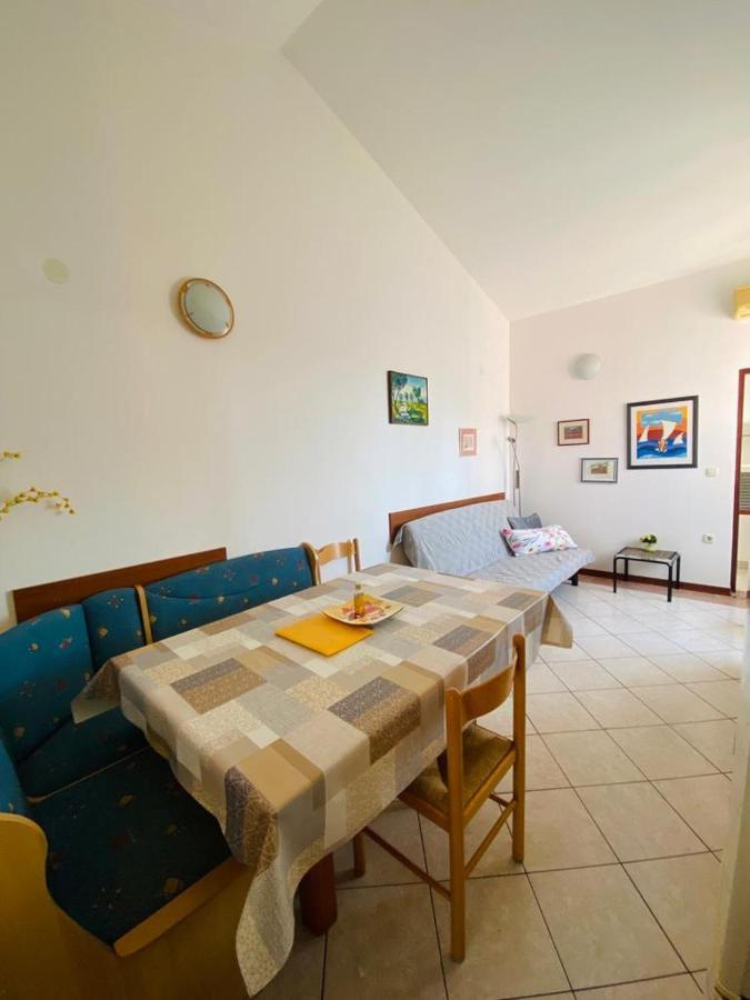 Trapan Apartment Pula Buitenkant foto