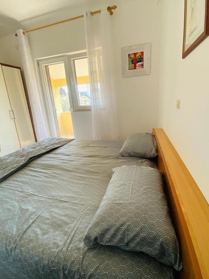 Trapan Apartment Pula Buitenkant foto