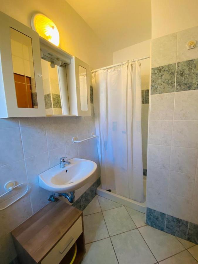 Trapan Apartment Pula Buitenkant foto