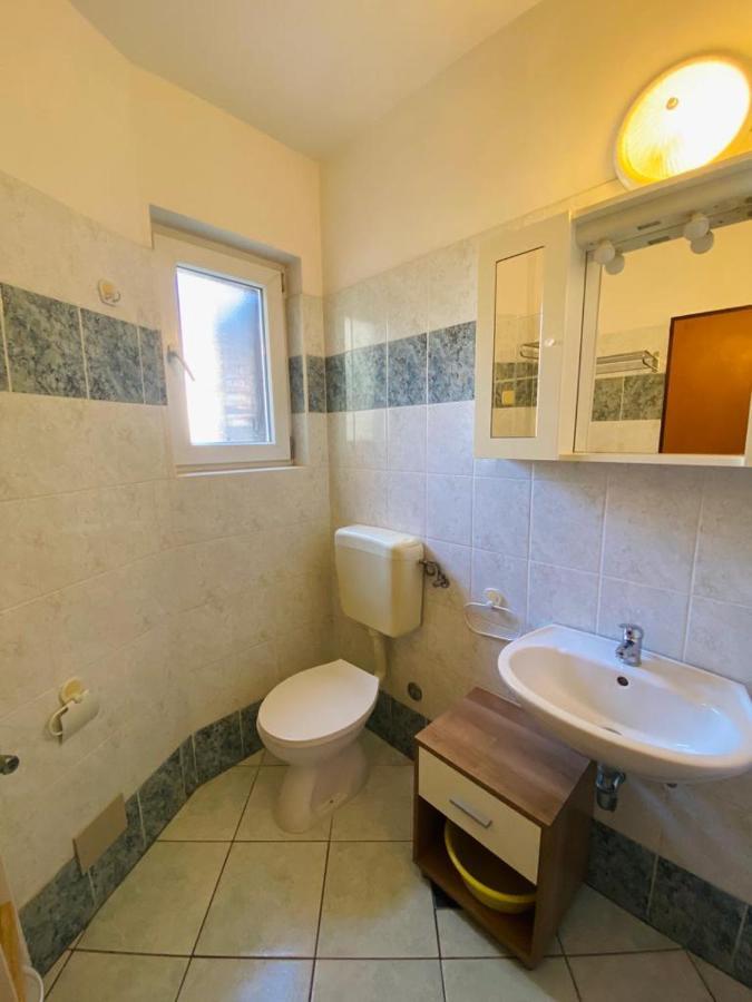 Trapan Apartment Pula Buitenkant foto